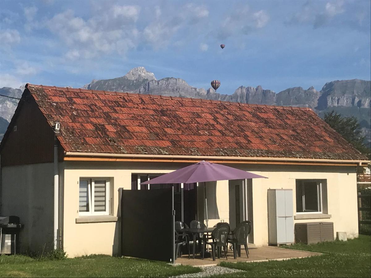 Maisonnette Entre Lac De Passy Et Montagnes Domancy Exteriör bild